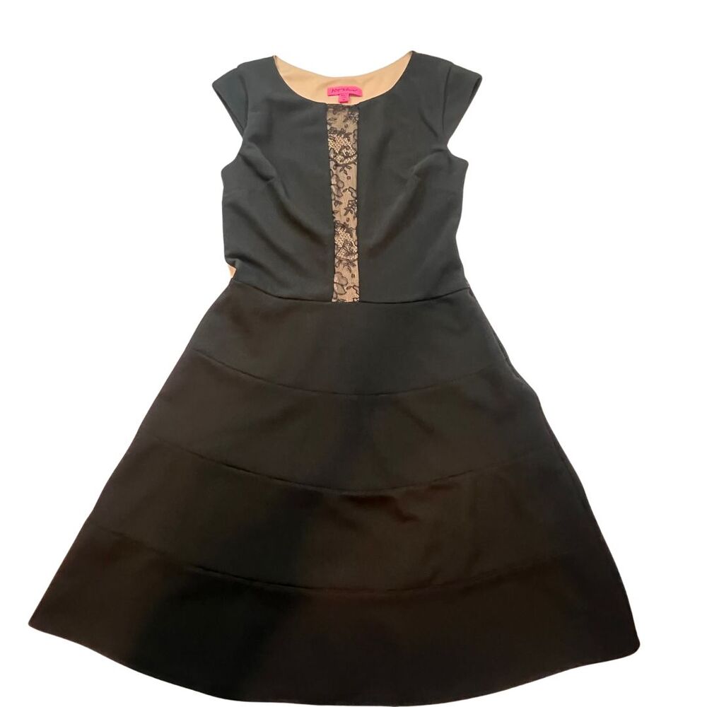 Betsy Johnson Cocktail Dress 10 Black Floral Lace Cap Sleeve Asymmetrical Flare - Picture 6 of 11